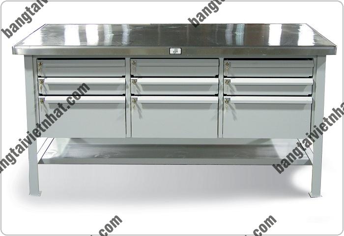 ban-thao-tac-inox-co-tu-keo