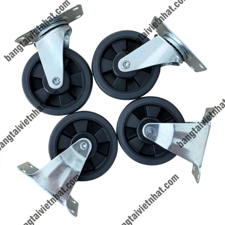 z2360892826176_bd76519c9b04ff8c789da9c8ce7e169c